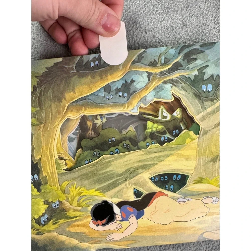 Vintage 1994 Disney Mouse Work Snow White's Escape Slide-N-Show Board Book Bluth